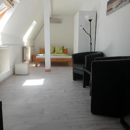 Horvath Fogado Panzio סנטאנדרה